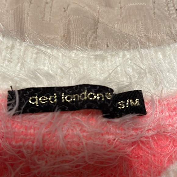 Heart pattern sweater - Picture 2 of 3